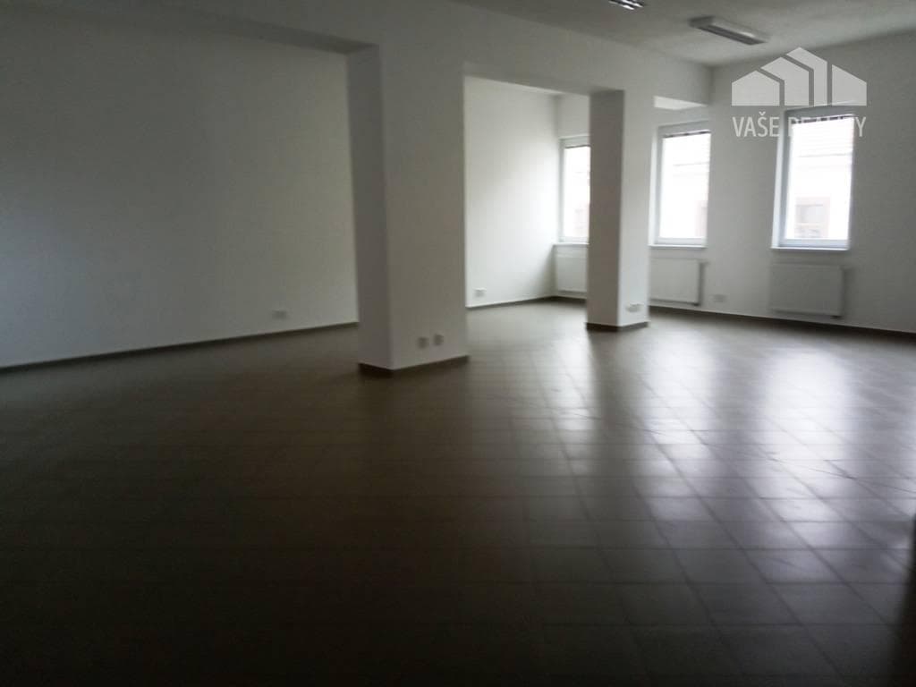 Kancelárske/ obchodné priestory 112 m2, pešia zóna Nitra – fotka 2