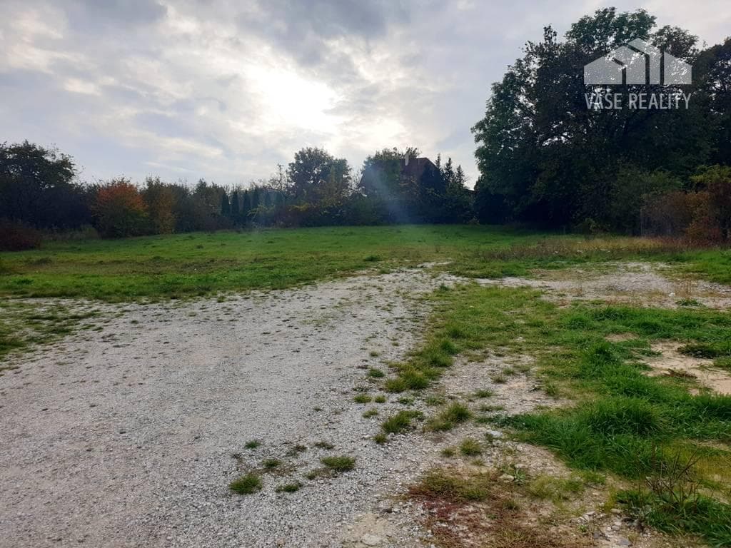 Investičný projekt pripravený pre výstavbu RD - 4x pozemok + 1x RD – fotka 2
