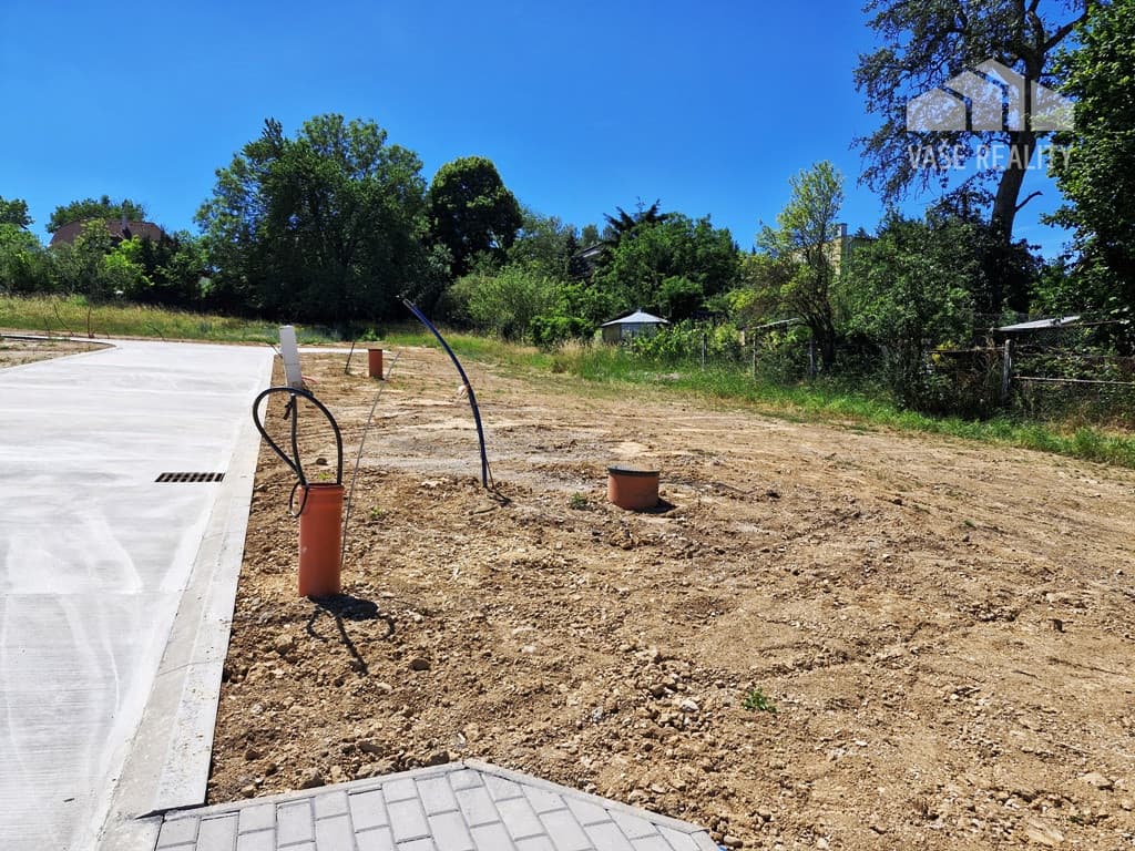 Stavebný pozemok o výmere 704 m2 v súkromnej štvrti - Stará Turá