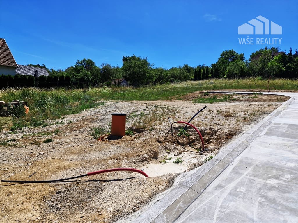 Stavebný pozemok o výmere 695 m2 v súkromnej štvrti - Stará Turá