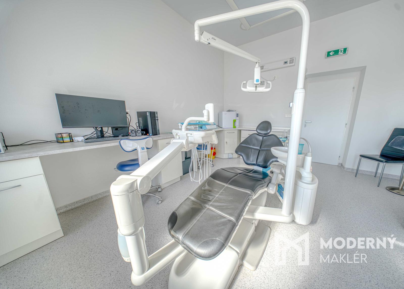 Zubná ambulancia pripravená na okamžité prevádzkovanie v Pobedime