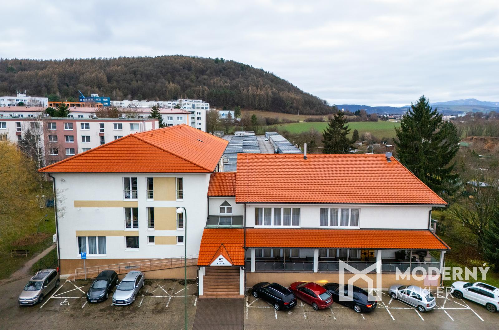 Na predaj elegantný kongresový Hotel Elite v Novej Dubnici