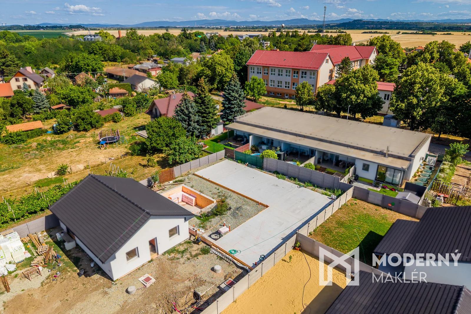 Na predaj 4-izbová vila v rezidencií Púpava - obec Jur nad Hronom – fotka 2