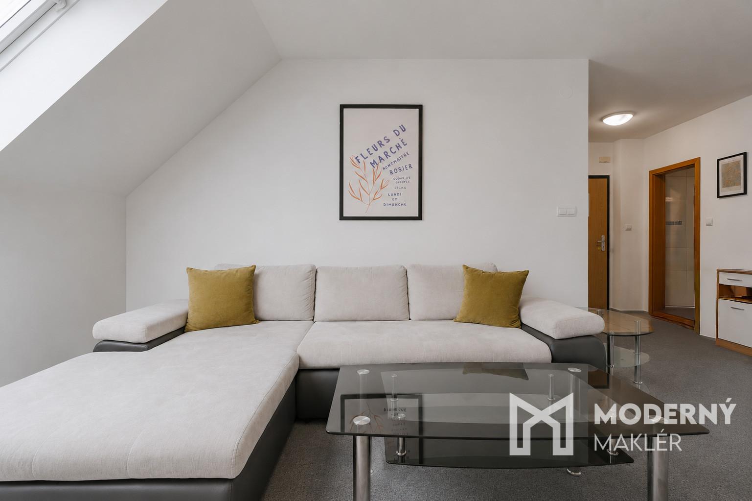 Na predaj štýlový 3-izbový mezonetový byt v centre Žiliny