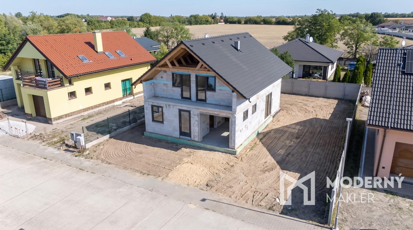 NA PREDAJ VEĽKORYSÁ 5-IZBOVÁ NOVOSTAVBA S GARÁŽOU V OBCI MICHAL NA OSTROVE