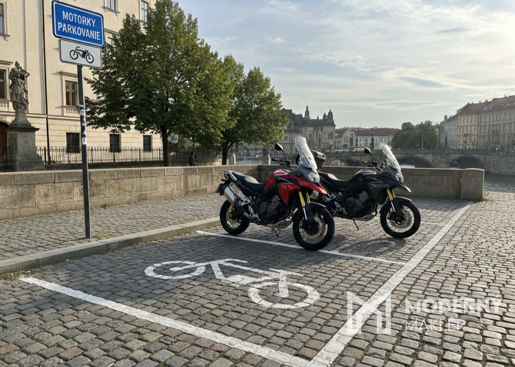 Na prenájom garážové státie na motorku – Ota Holúska 4, Záhorská Bystrica