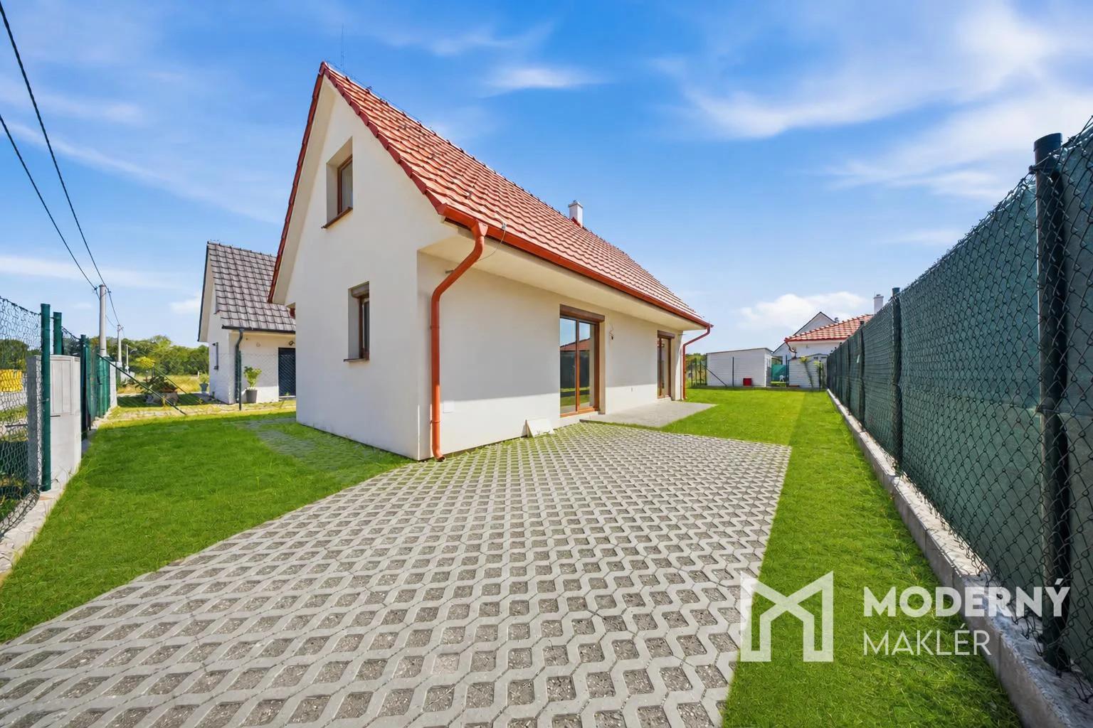 Na predaj 4-izbový rodinný dom v Moste pri Bratislave – časť Zelená Voda