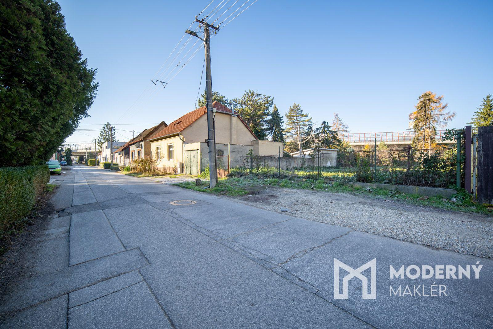 Na predaj exkluzívny stavebný pozemok v Ružinove