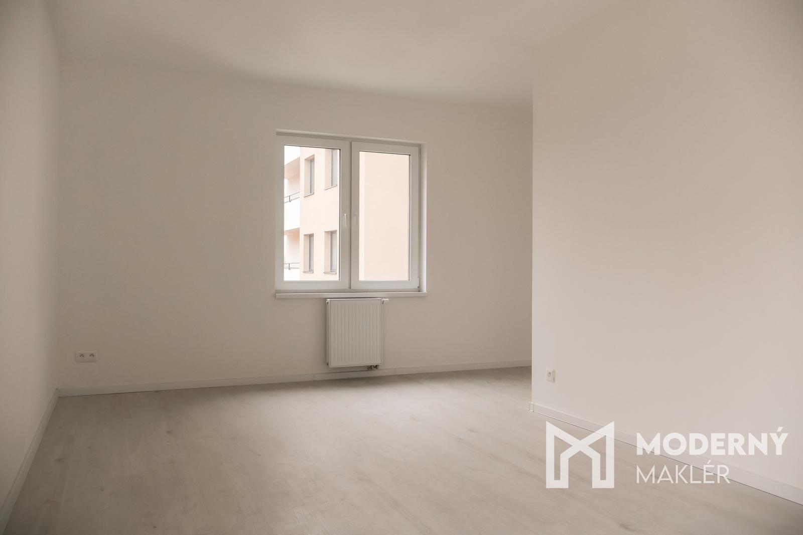 Na predaj 1-izbový byt s balkónom Bánovce nad Bebravou - Dubnička – fotka 2