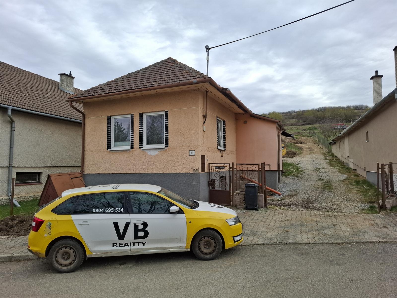 Rodinný dom s veľkým pozemkom – Arnutovce