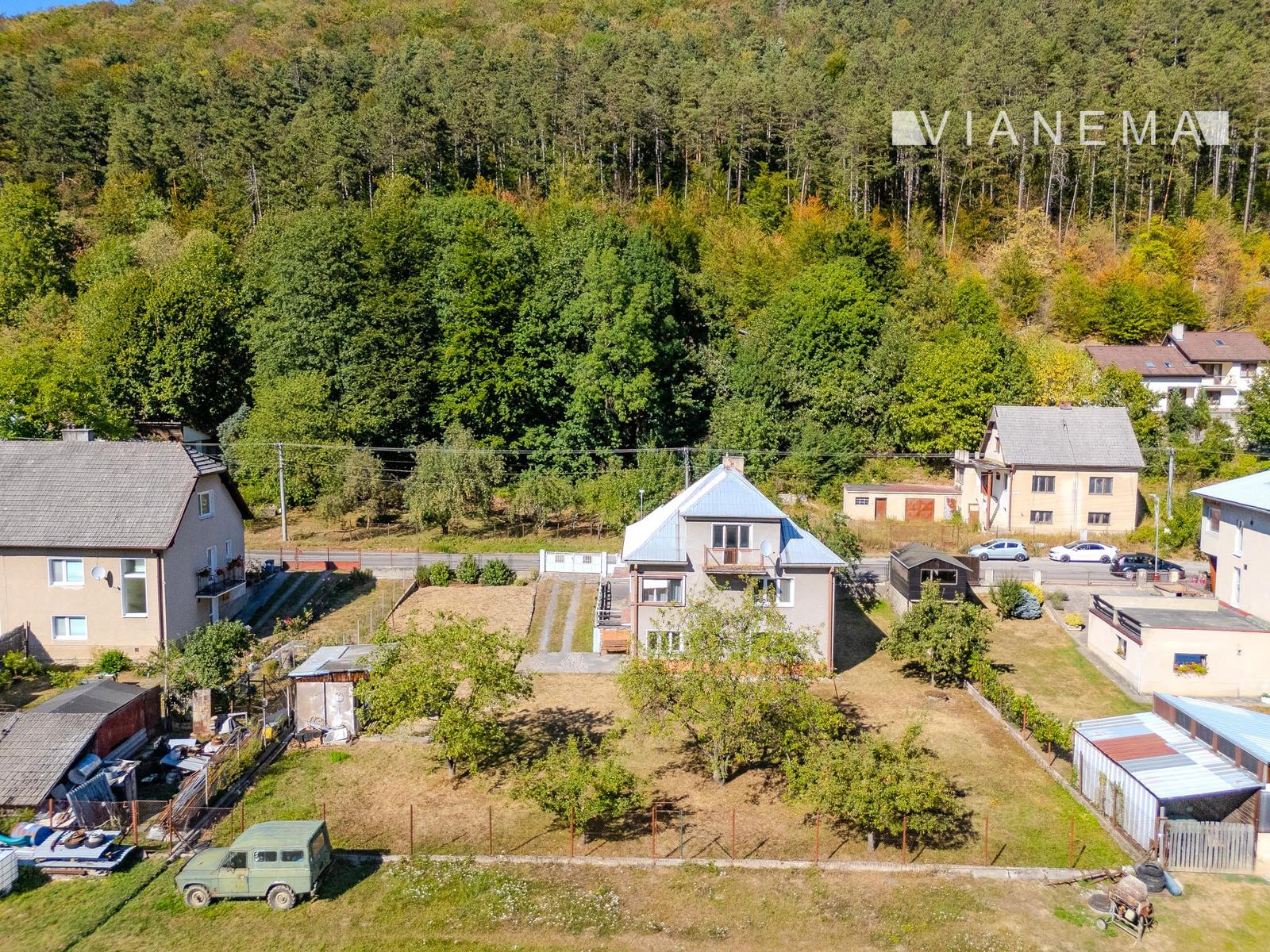 RODINNÝ DOM | TRENČIANSKE TEPLICE  | 978 m2 – fotka 2