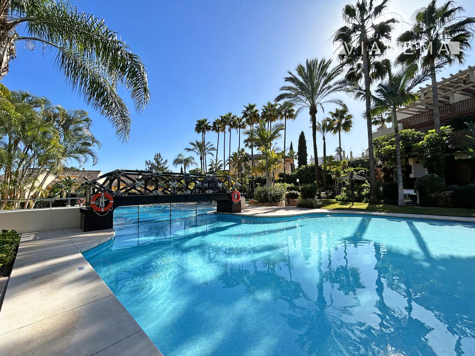 NA PREDAJ ŠPANIELSKO Luxusný apartmán v Rio Real - Marbella