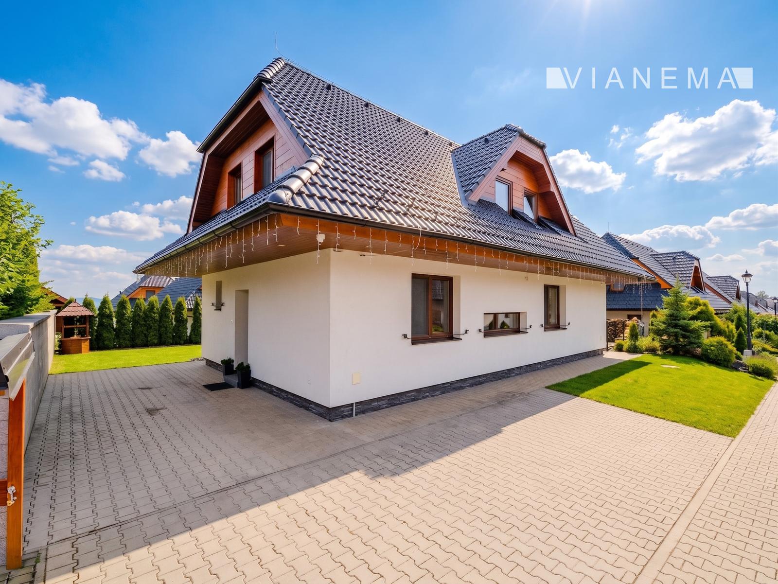 Výnimočný rodinný dom s wellness, Vysoké Tatry – fotka 2