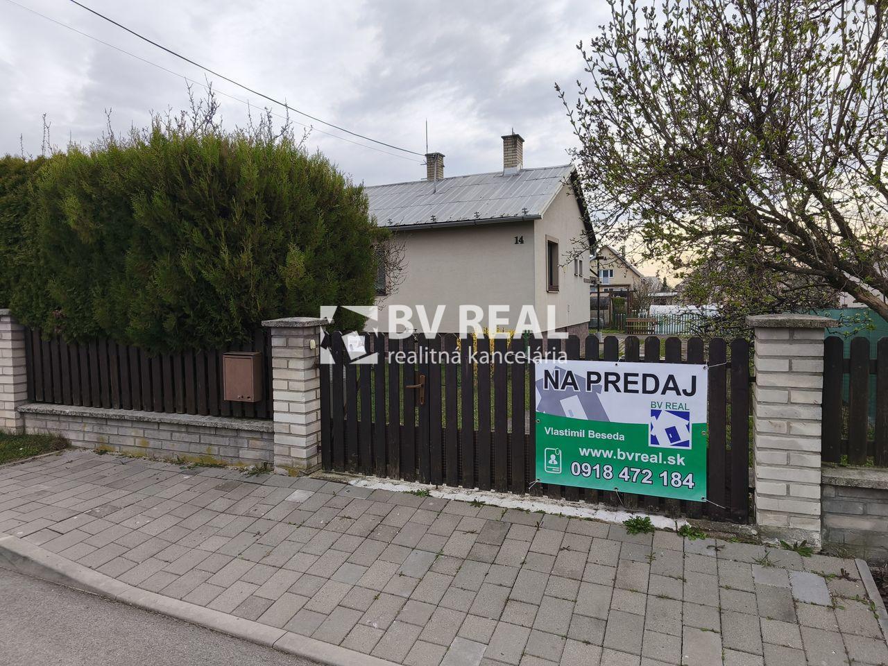 BV REAL Na predaj rodinný dom Lehota pod Vtáčnikom BV6001
