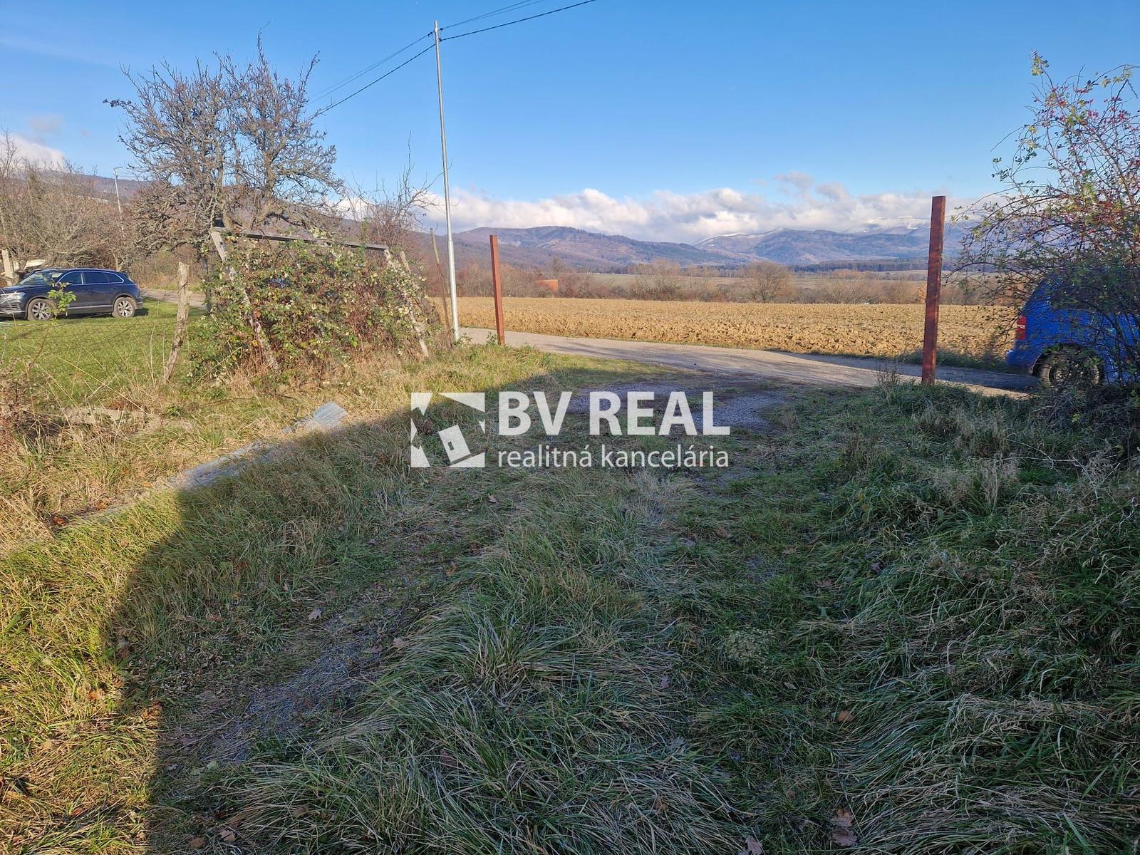 BV REAL Na predaj pozemok obec Poruba okres Prievidza FM2361