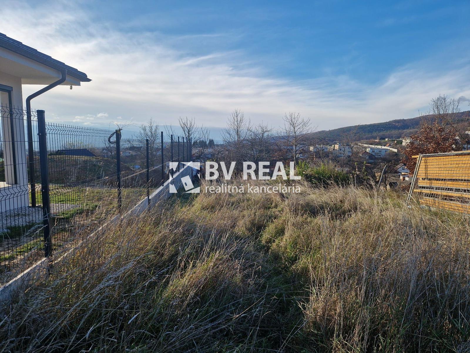 BV REAL Na predaj pozemok obec Poruba okres Prievidza FM2361 – fotka 2