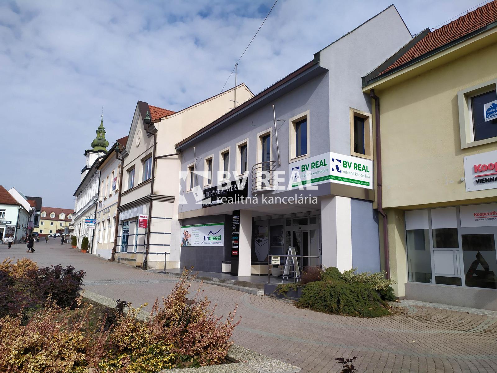 BV REAL Na prenájom prevádzková budova 195 m2 Prievidza FM2412 – fotka 2