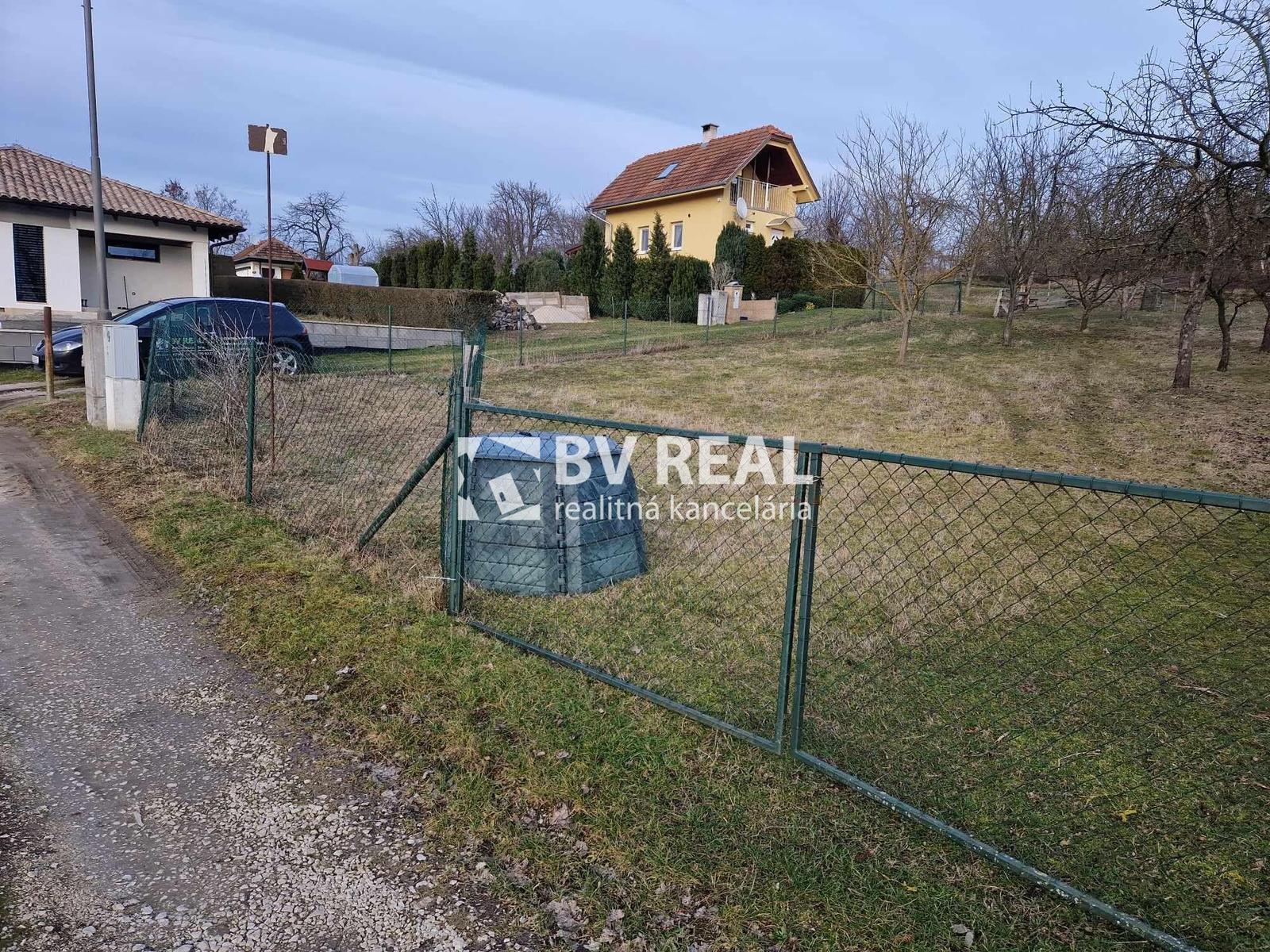 BV REAL na predaj stavebné pozemky obec Prusy FM2095