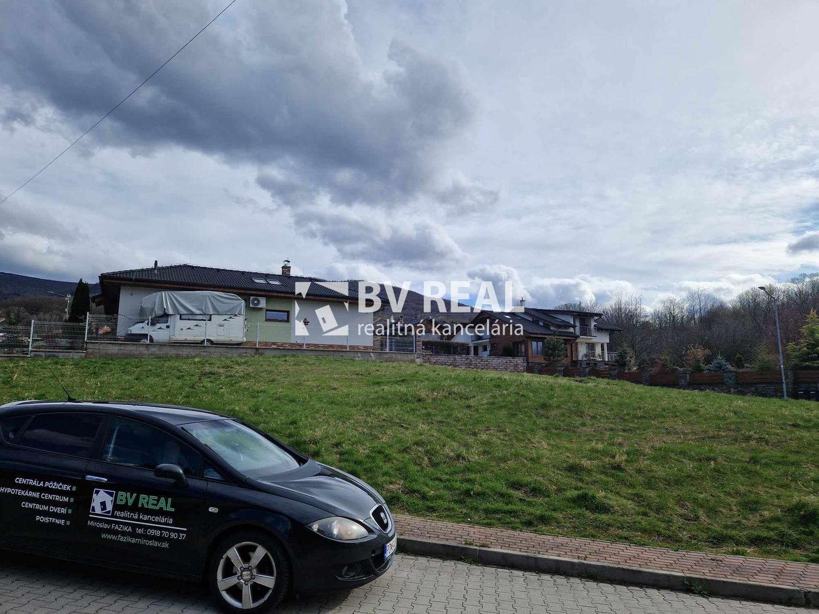 BV REAL na predaj stavebný pozemok Cigeľ okres Prievidza FM1937