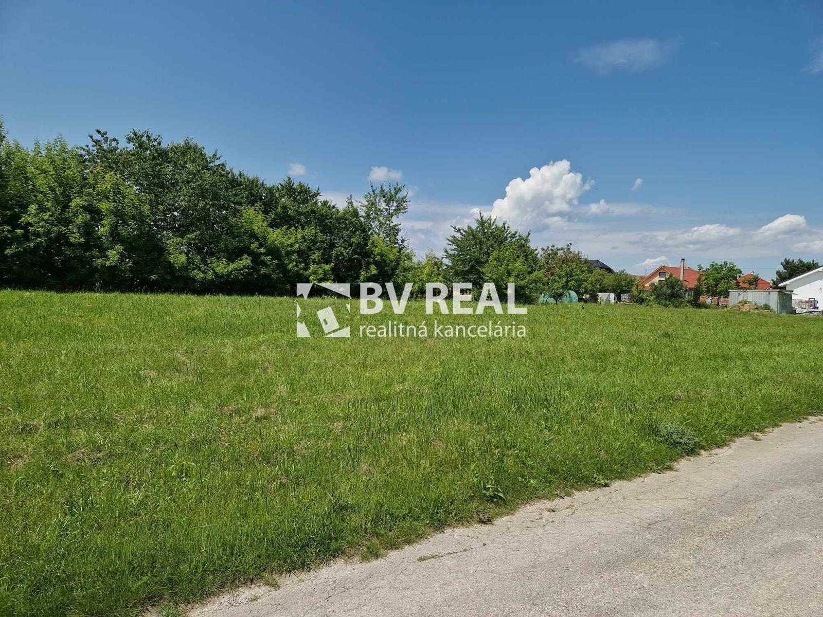 BV REAL Na predaj stavebný pozemok obec Borčany FM2013 – fotka 2