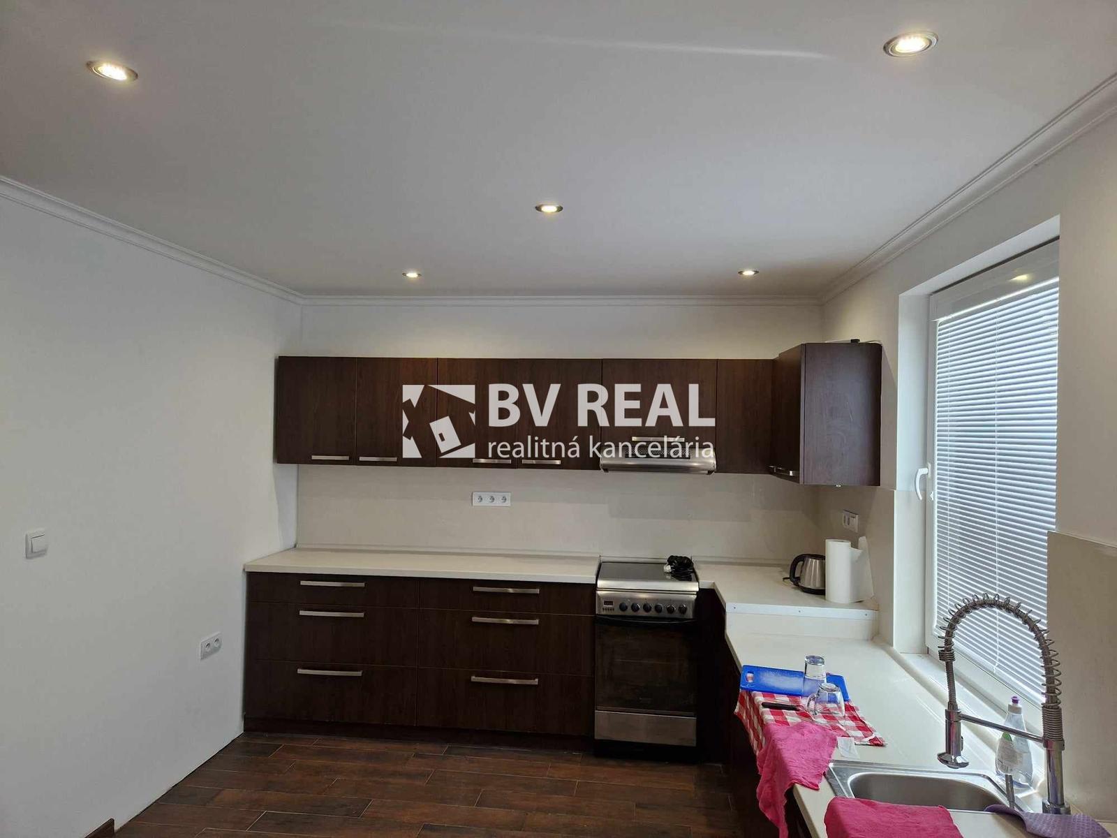 BV REAL Na predaj rodinný dom Prievidza FM2143