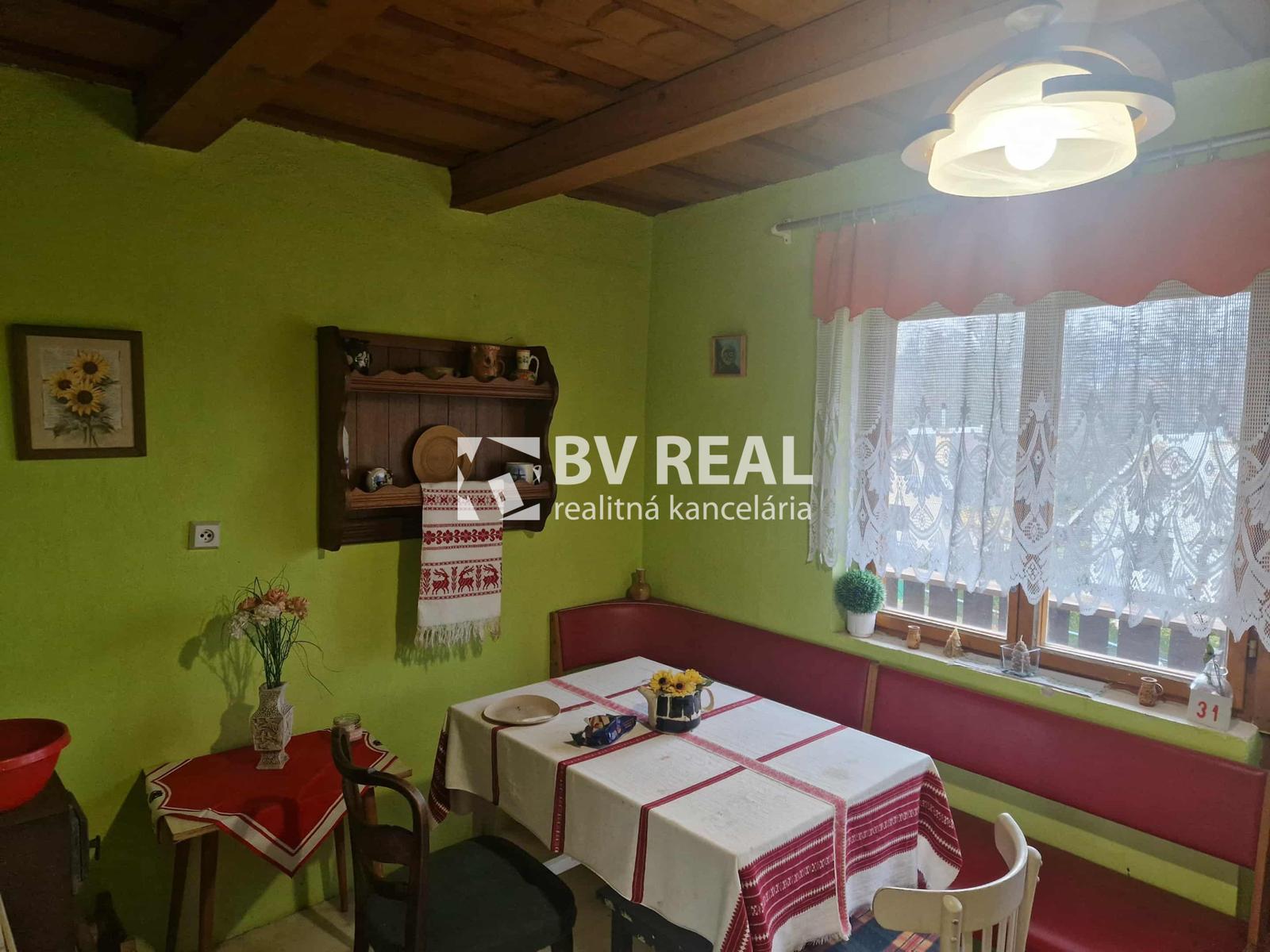 BV REAL Na predaj murovaná chata a záhrada Lutila FM2366