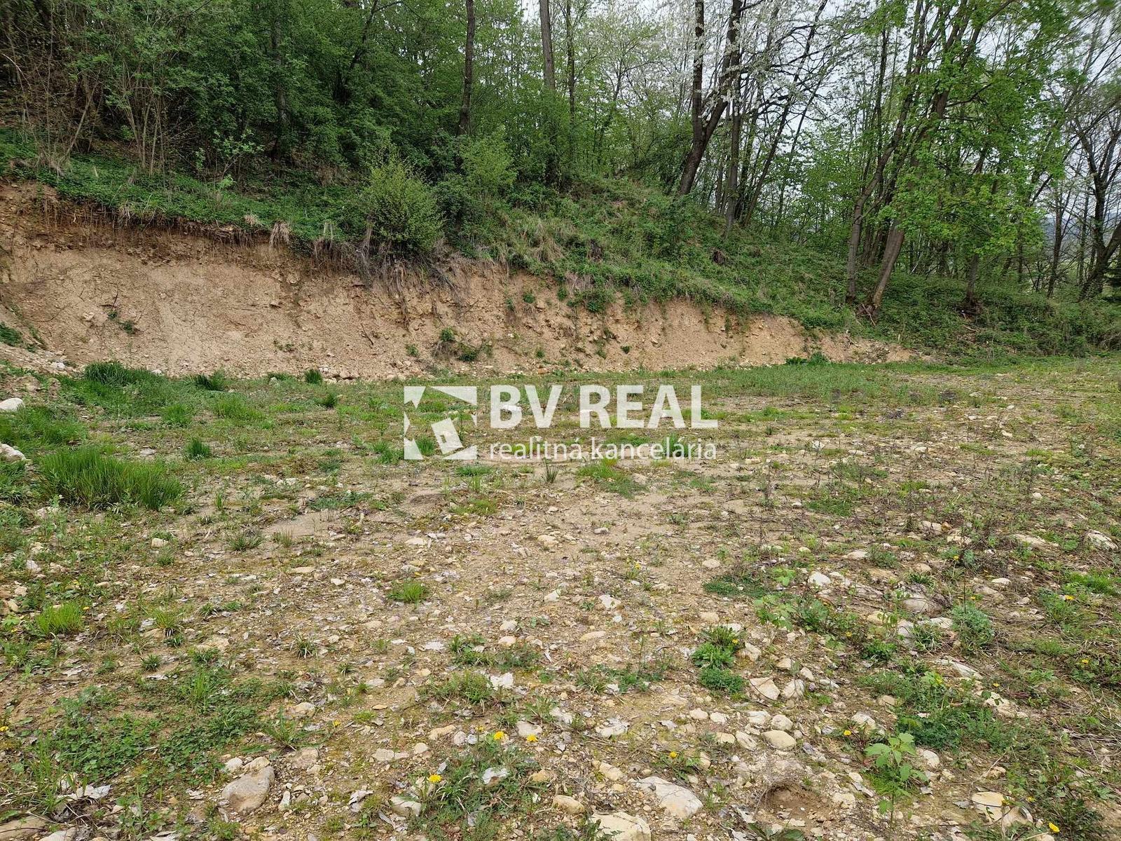 BV REAL na predaj pozemok Tužina okres Prievidza FM1978