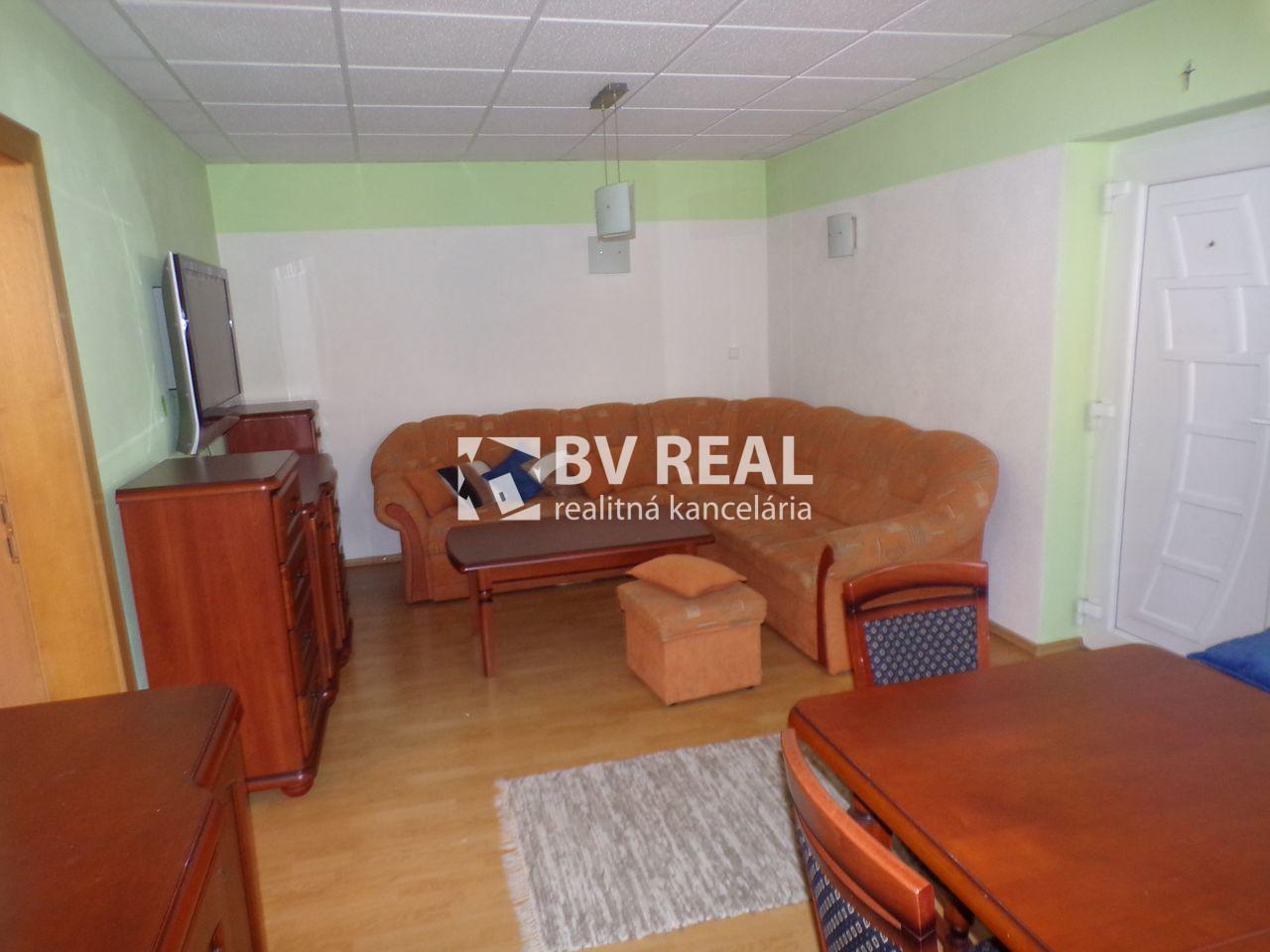 BV REAL Na prenájom komerčný priestor Prievidza FM2262 – fotka 2