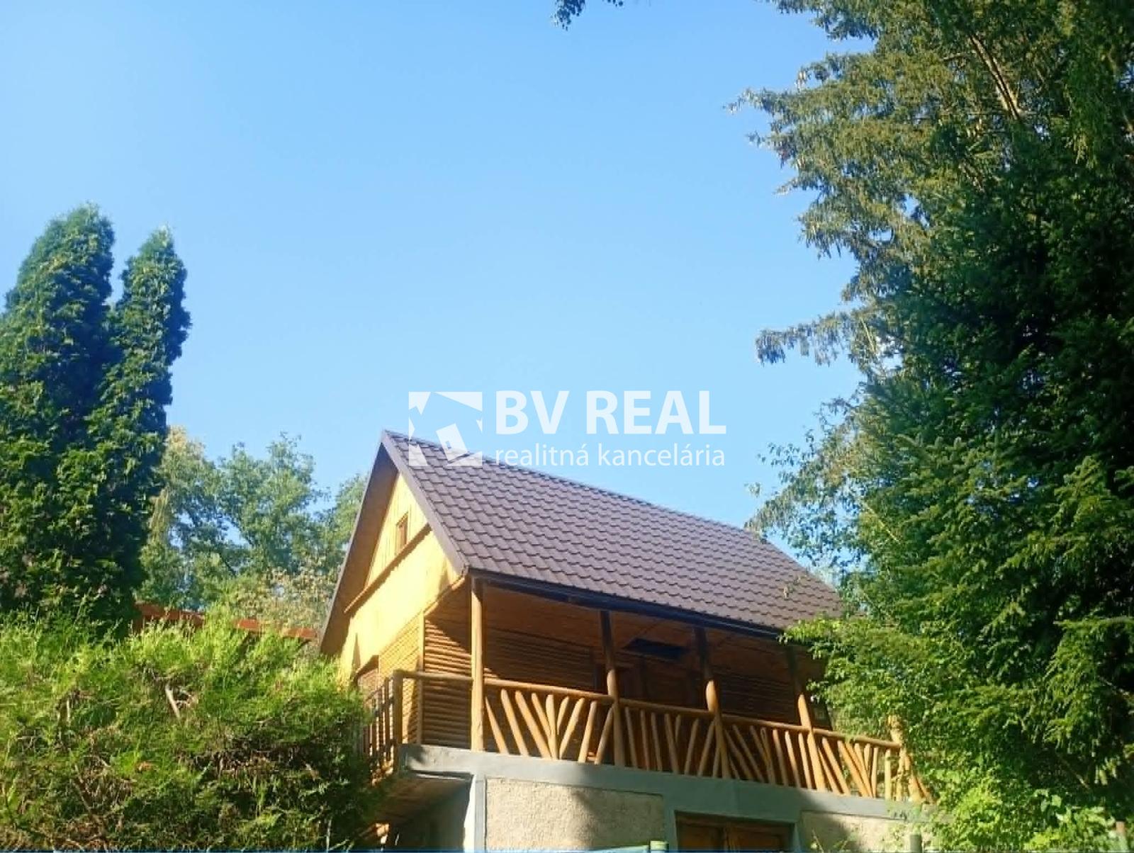 BV REAL Na predaj chata so záhradou Handlová FM2465