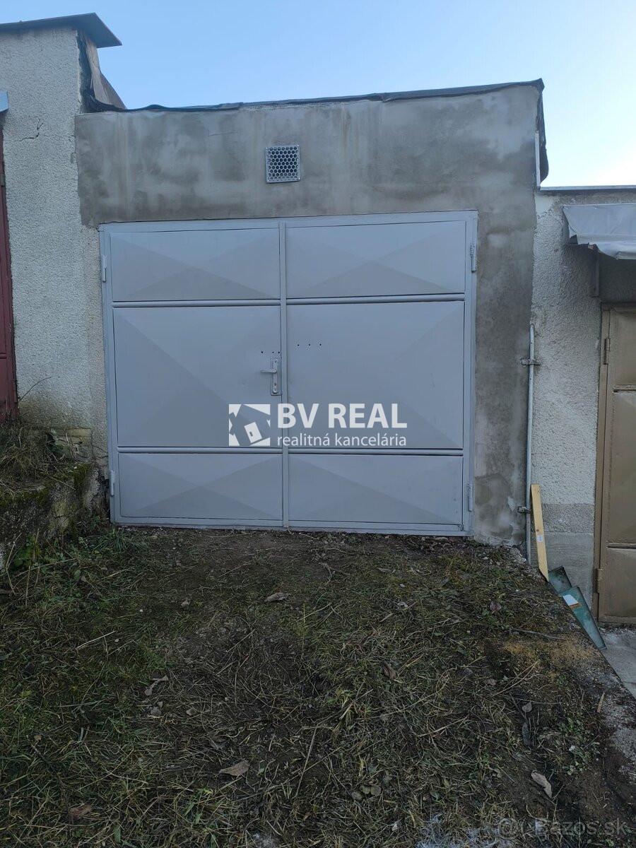 BV REAL Na predaj garáž 21 m2 Handlová FM2252