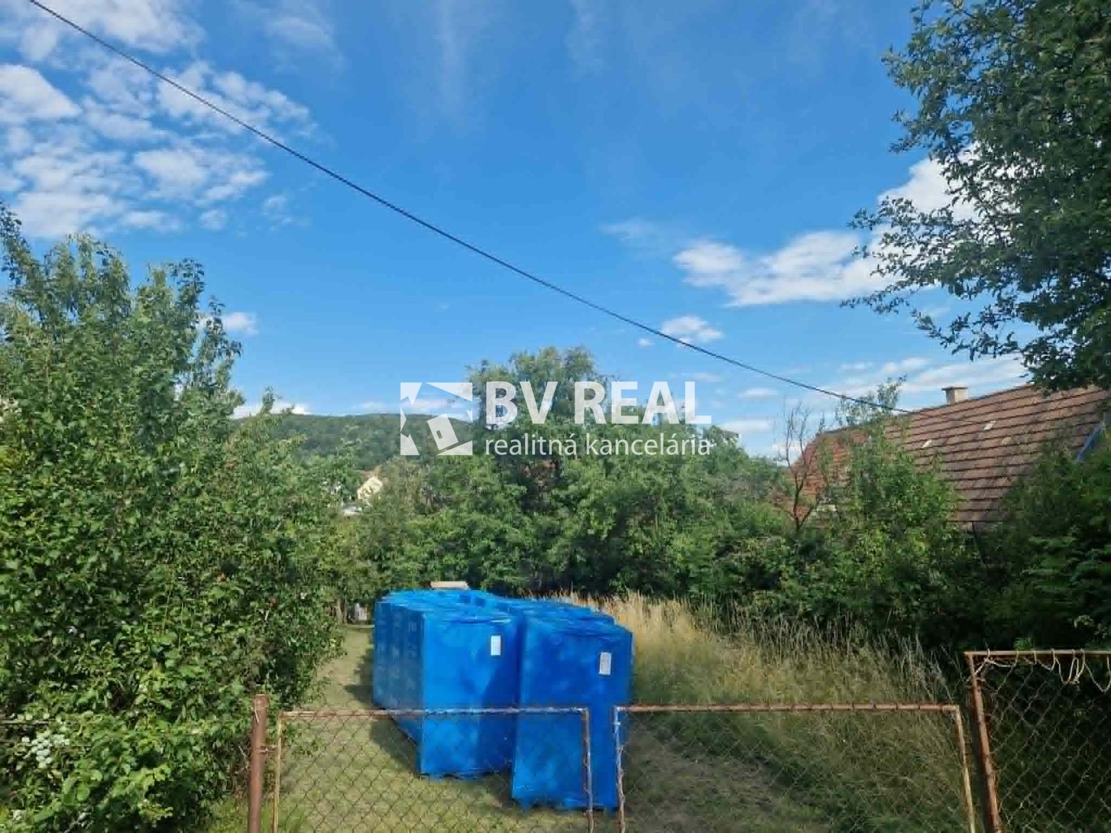 BV REAL Na predaj 2 pozemky obec Šútovce FM2492 – fotka 2