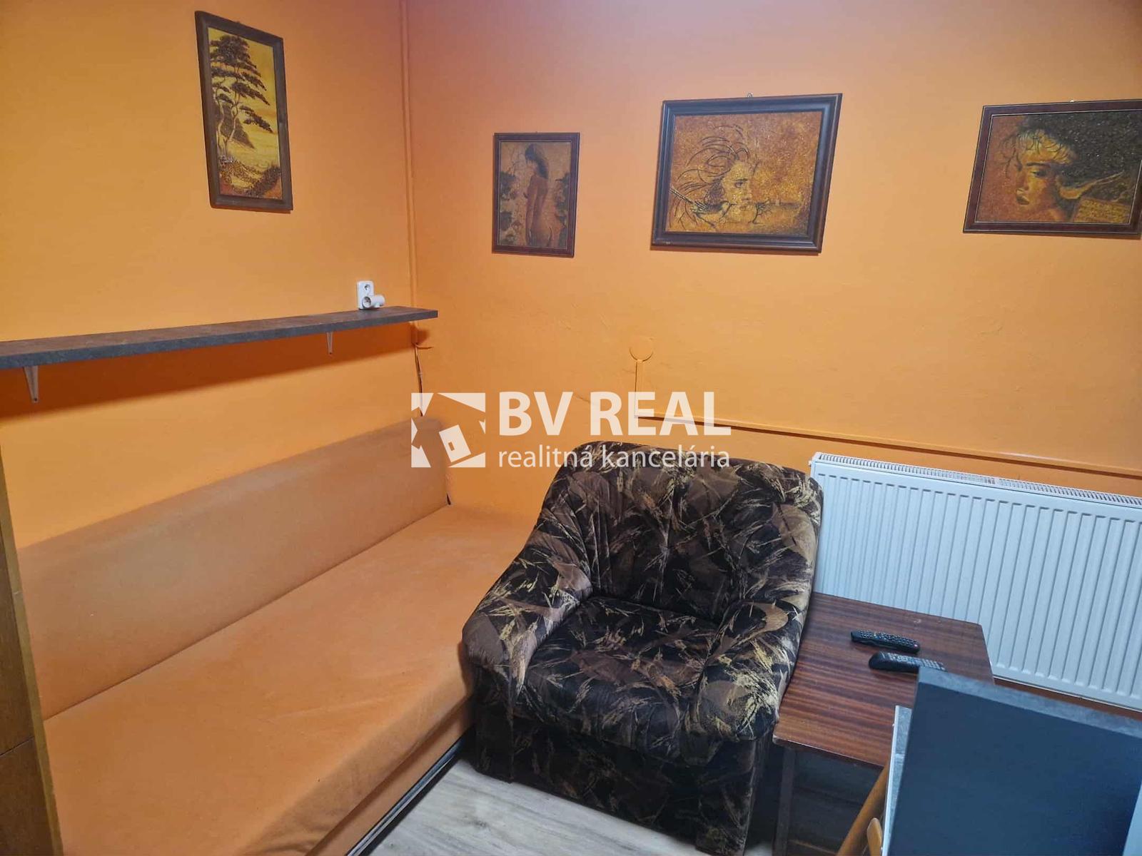 BV REAL Na prenájom 1 izbový byt Prievidza FM2345