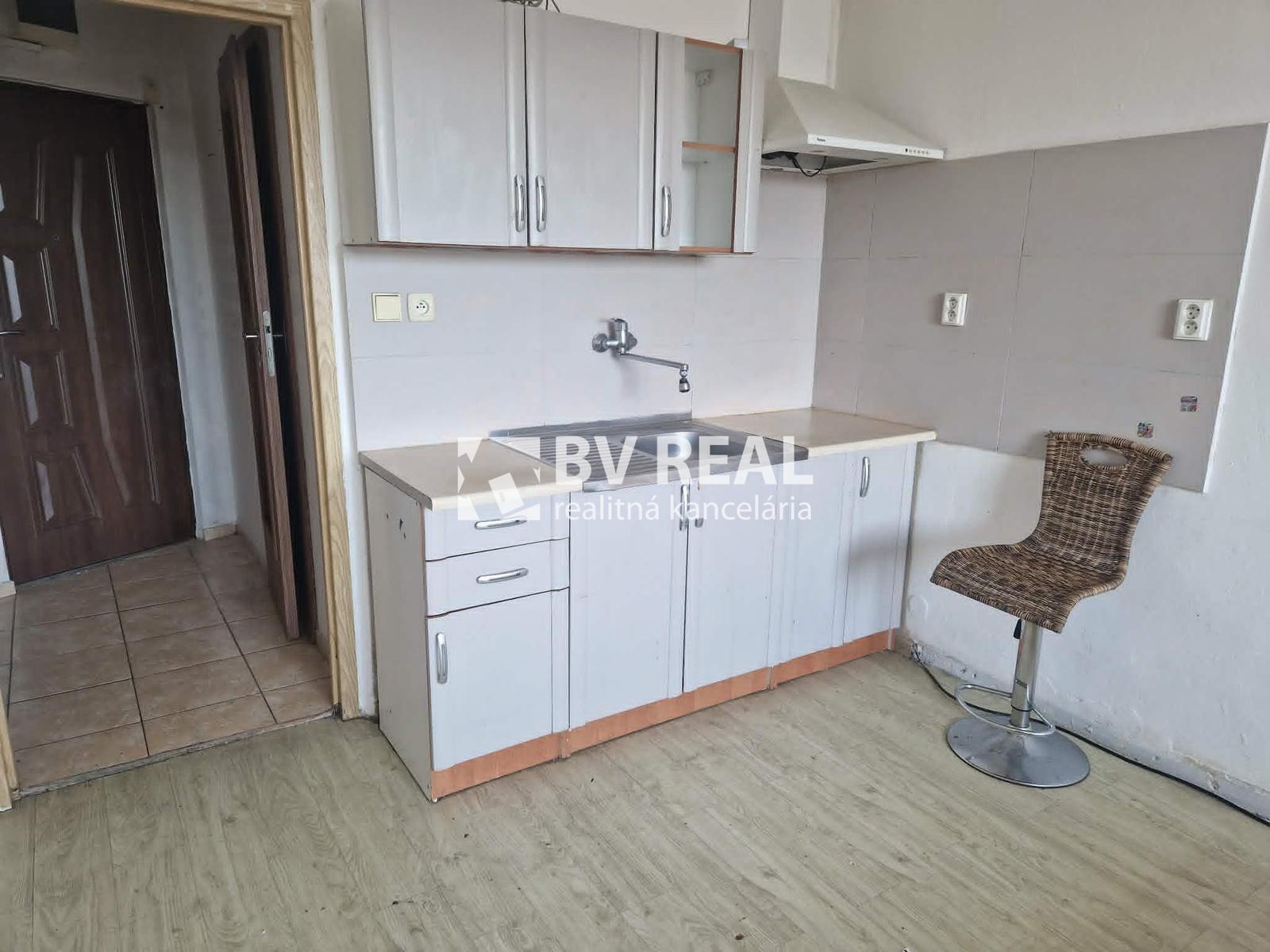 BV REAL Na predaj garsónka s loggiou Žiar nad Hronom FM2188