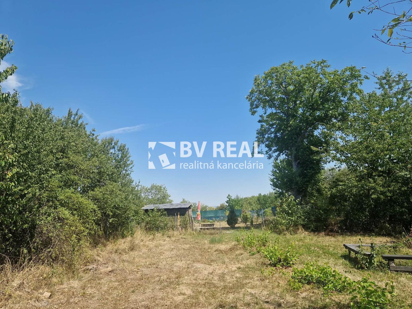 BV REAL Na prenájom pozemok obec Koš okres Prievidza FM2505