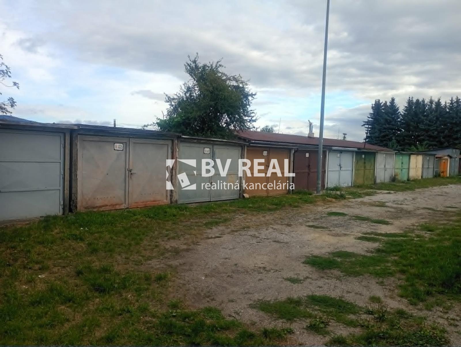 BV REAL Na predaj garáž Prievidza ulica Sadová FM2513