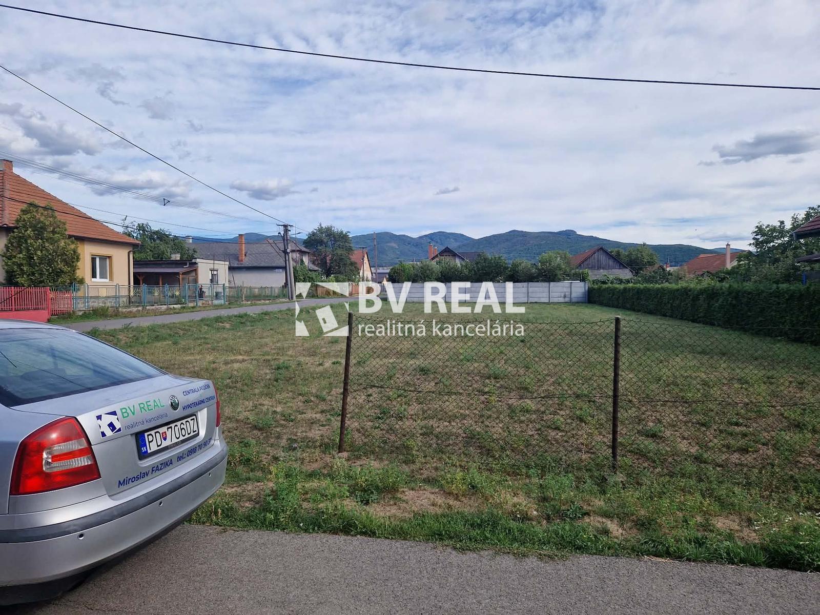 BV REAL Na predaj pozemok na rodinné domy Čereňany FM2517