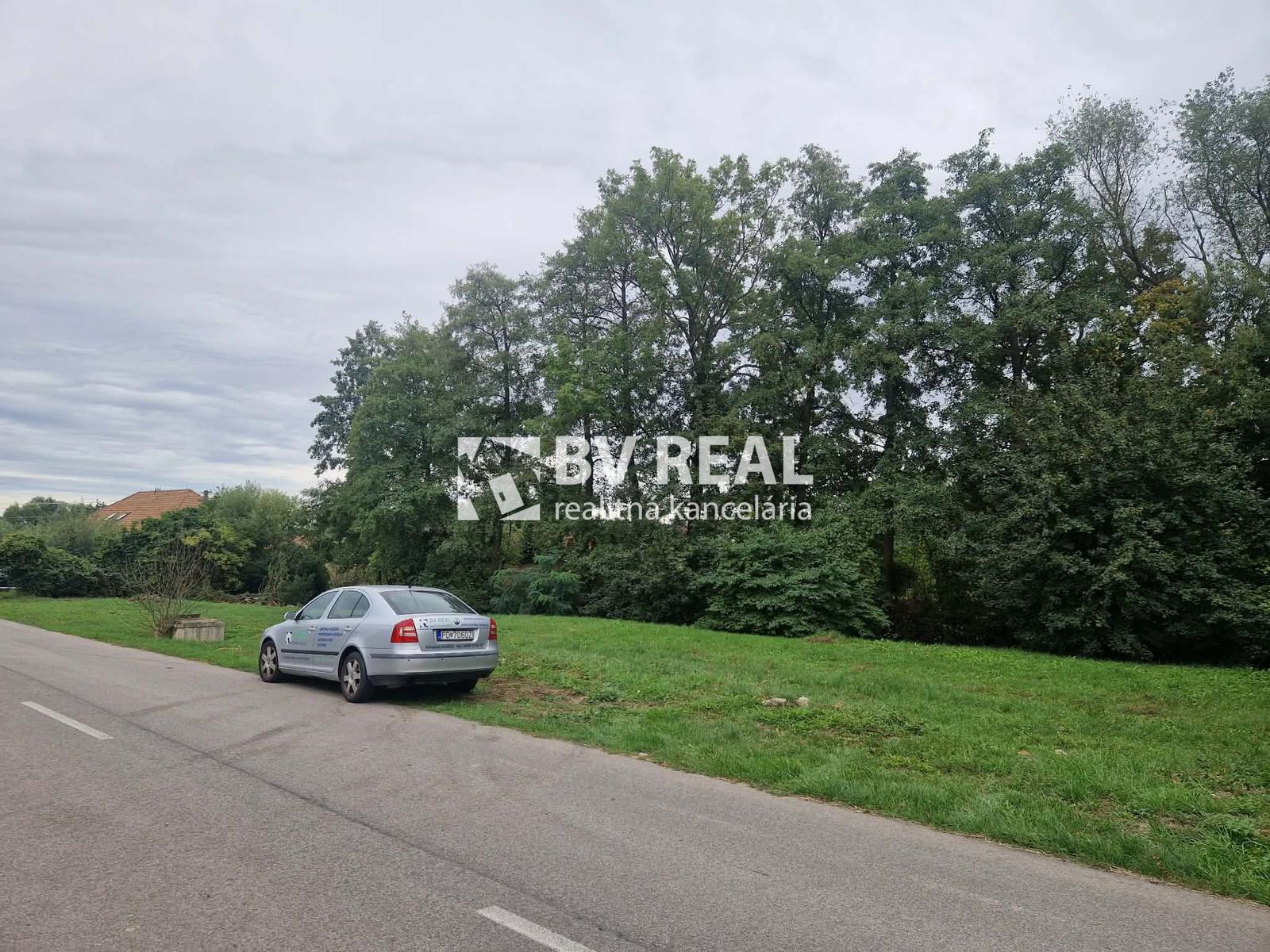 BV REAL Na predaj stavebný pozemok Horné Držkovce FM2524