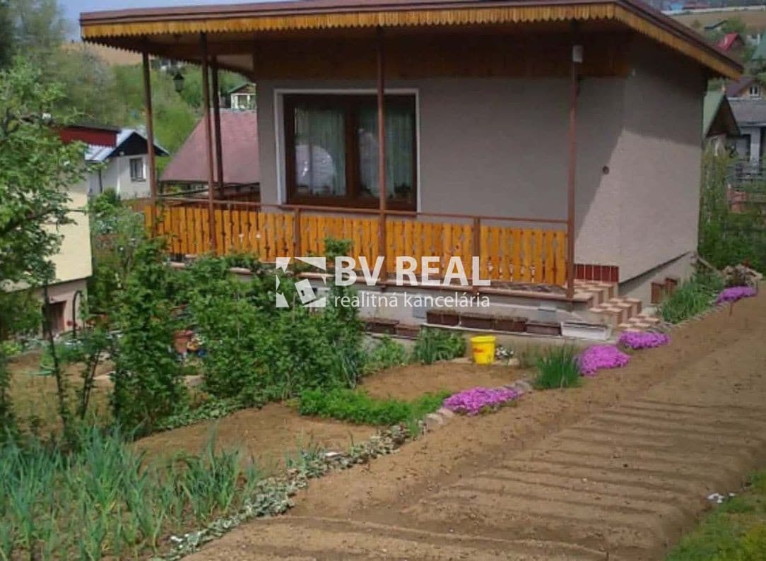 BV REAL murovaná chata so záhradou Prievidza FM2434