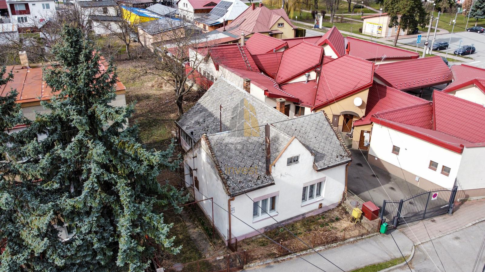 EXKLUZÍVNE | Rodinný dom s veľkým potenciálom v centre mesta Sobrance | RK Bývajte s Nami – fotka 2