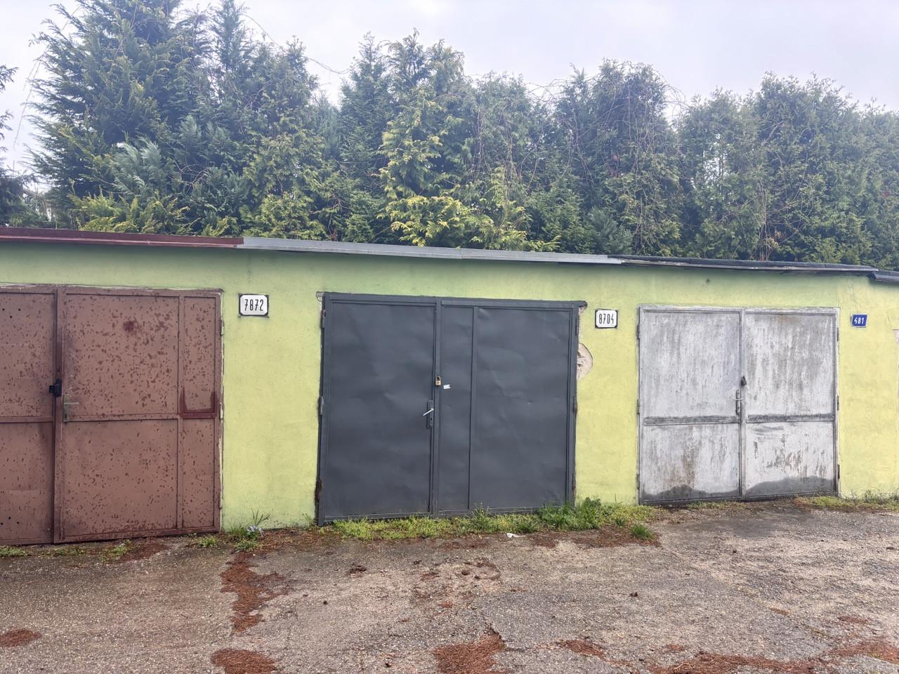 Na predaj murovaná garáž – Trnava