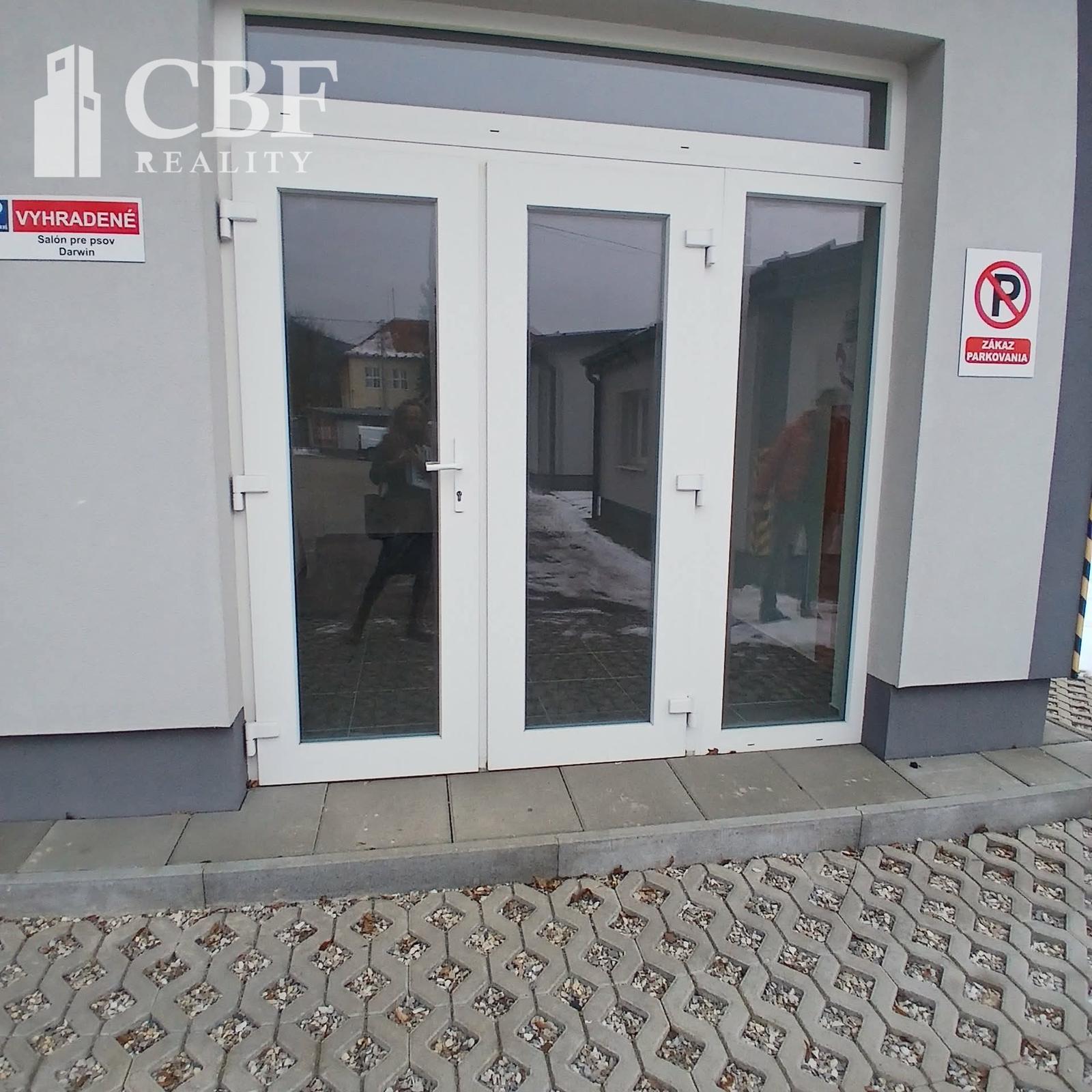 Prenájom priestoru na podnikanie v Rožňave o rozlohe 16 m2 – fotka 2
