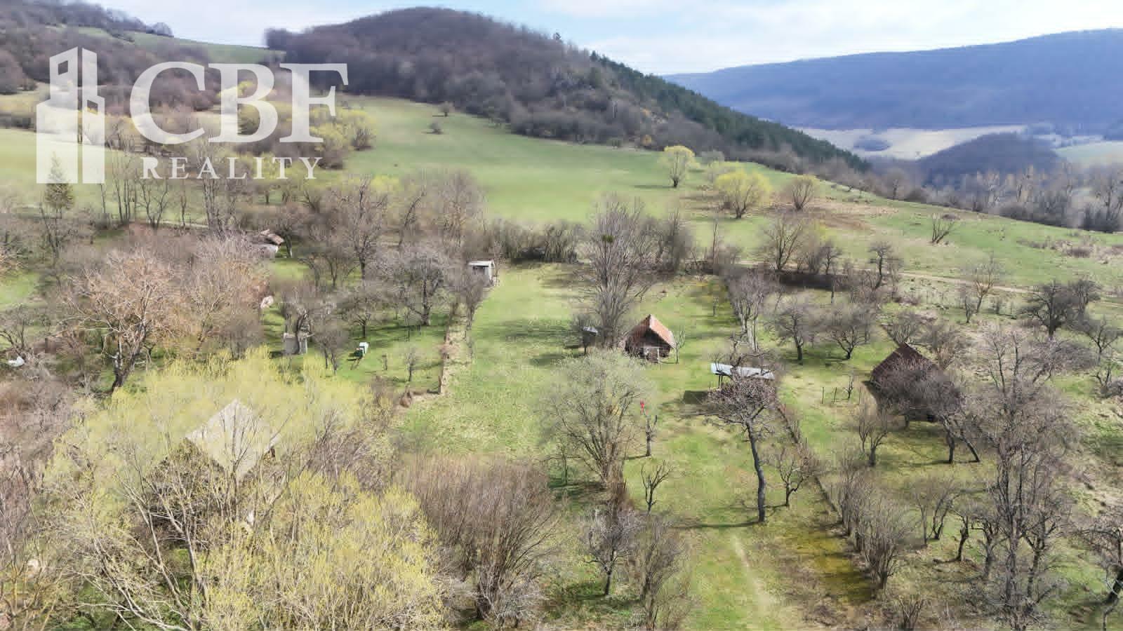 NA PREDAJ EXKLUZÍVNY POZEMOK V OBCI LÚČKA