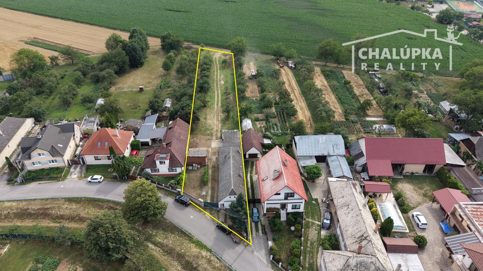 Vidiecky dom v Adamovských Kochanovciach s 1956 m2 pozemkom – fotka 2