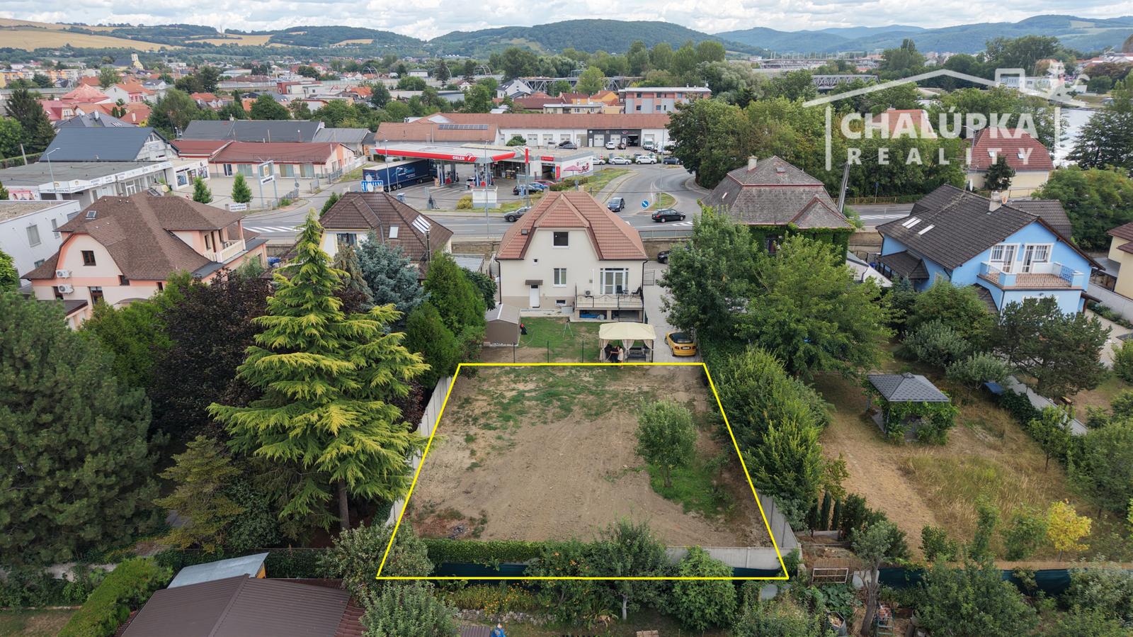 NA PRENÁJOM: Pozemok 435 m2, ul. Bratislavská Trenčín – fotka 2