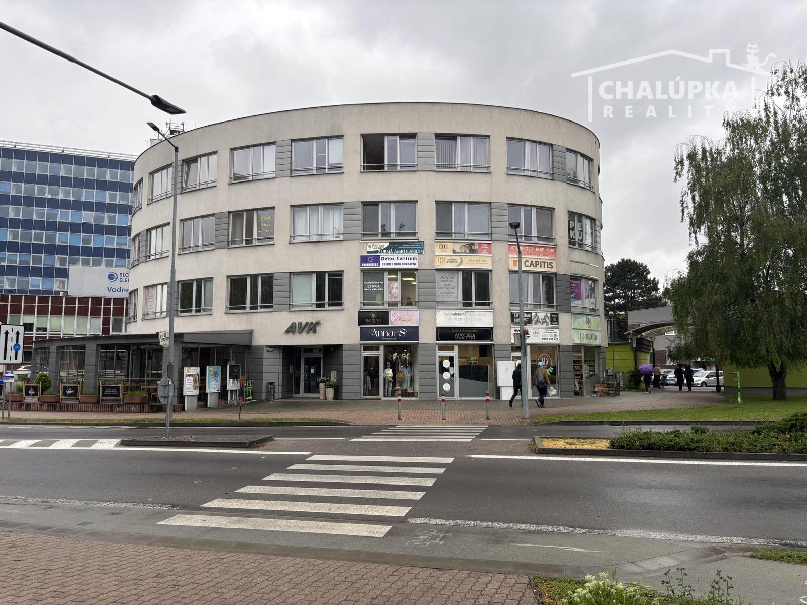 Na prenájom: Nebytový Priestor 37 m2 v centre Trenčína