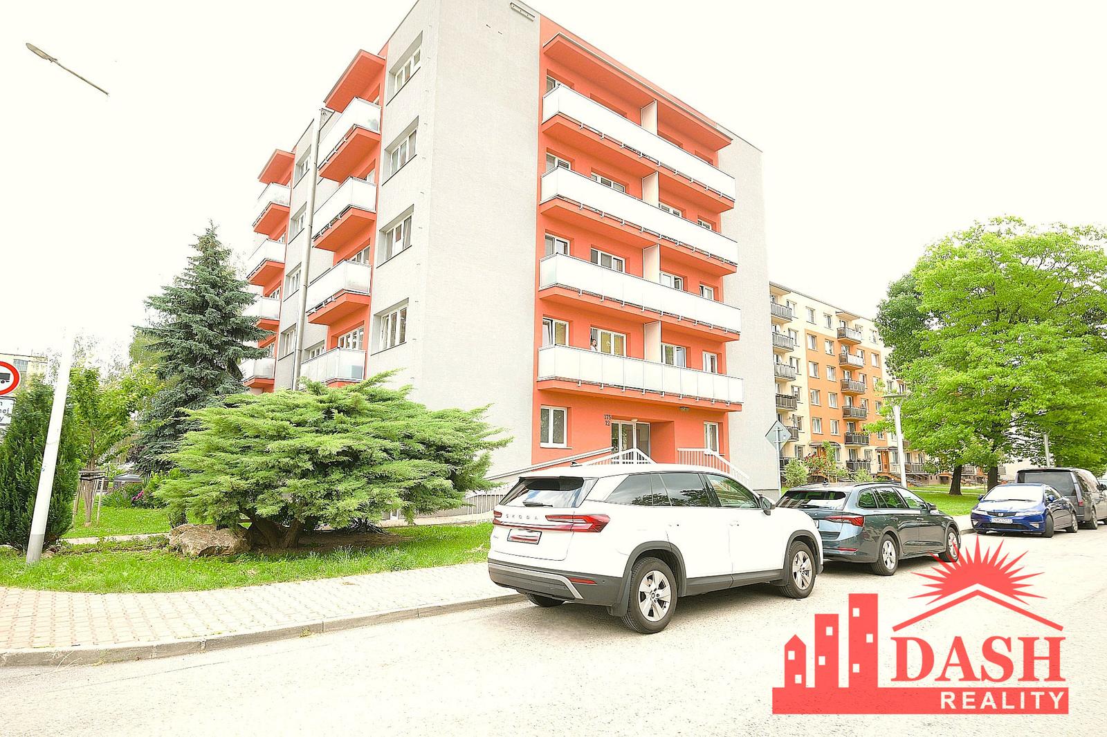 REZERVOVANÉ - Na predaj | 4 izbový byt | 2 balkóny | Nemšová | 101 m2