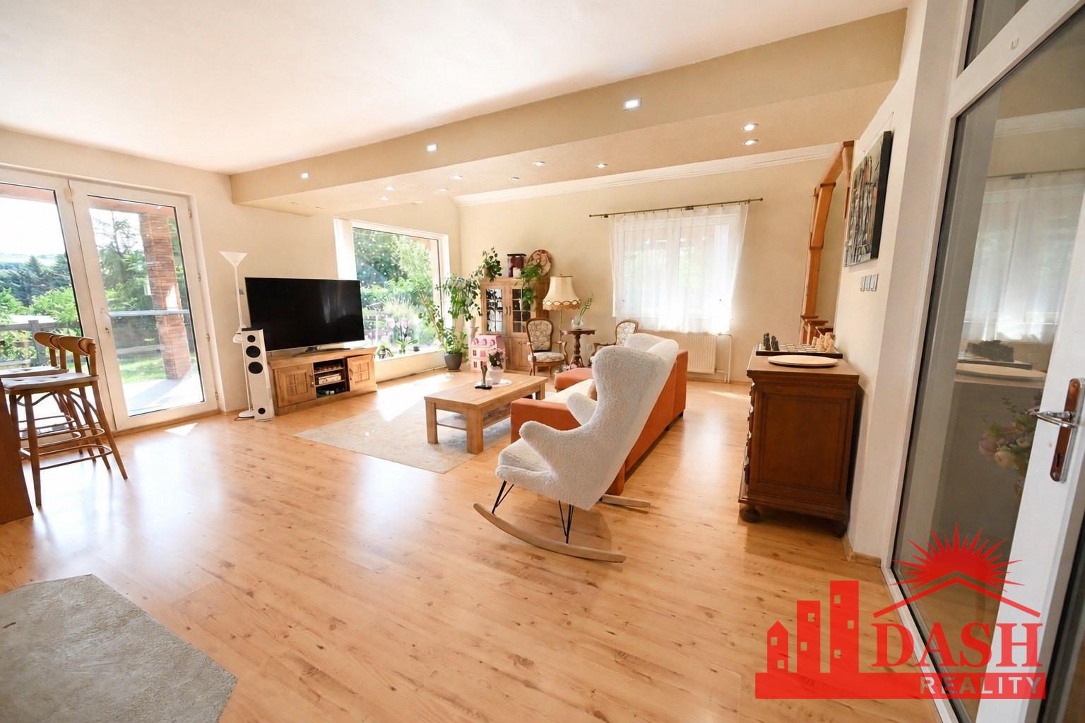 Na predaj | rodinný dom | Drietoma | bazén | okr. Trenčín | 1401 m2
