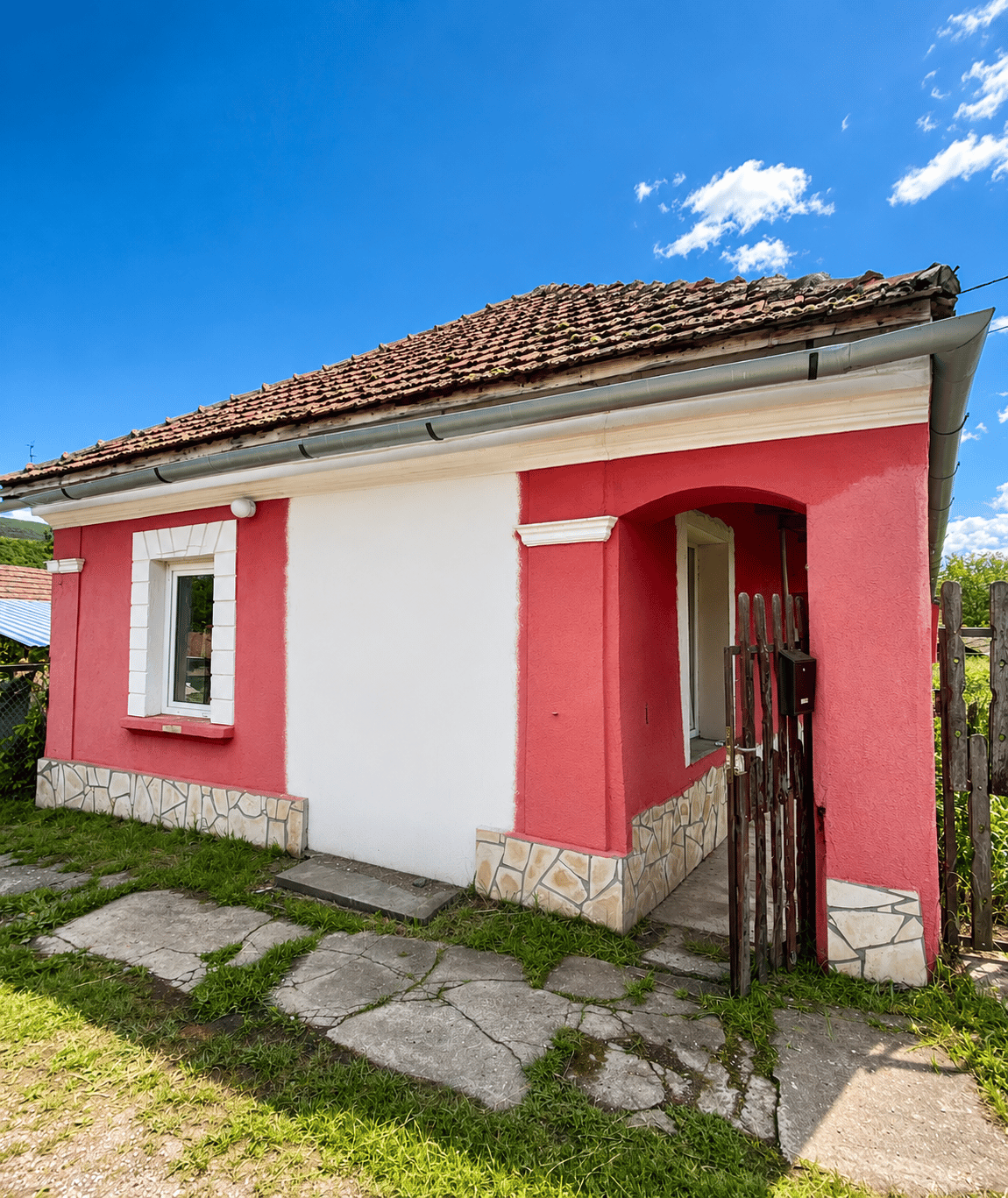 Na predaj rodinný dom v obci Gönc - Maďarsko, len pár minút od Košíc! – fotka 2