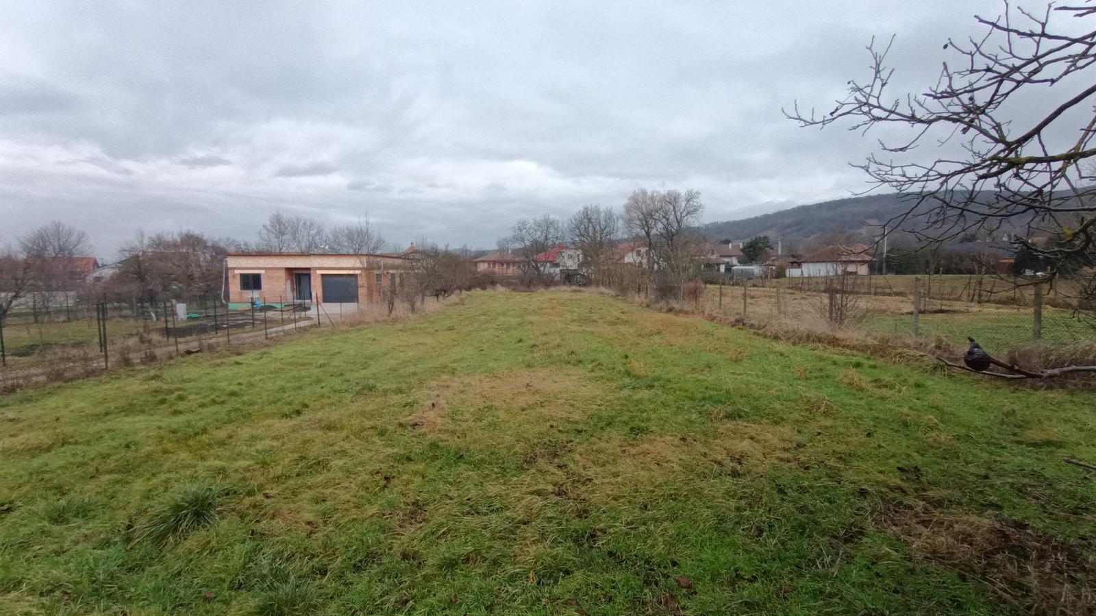 2 x stavebný pozemok v obci Bádice pri Nitre – pokoj, príroda a výborná dostupnosť – fotka 2