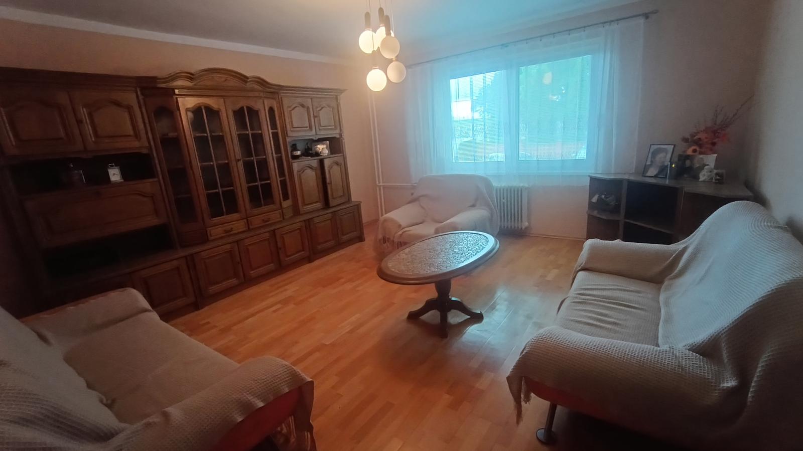 Priestranný rodinný dom s garážou, dielňou a krásnym zázemím v obci Veľké Chrašťany – Beladice – fotka 2
